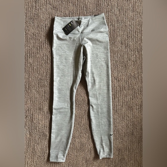 Women’s Nike Dri-Fit Tighht Fit performance leggings - Picture 1 of 4